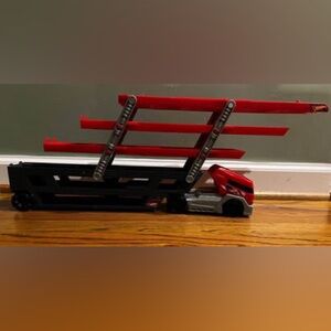 🛑 SOLD! Hot Wheels Toy Car Mega Hauler w/ 6 Expandable Levels.  Stores 50 cars.